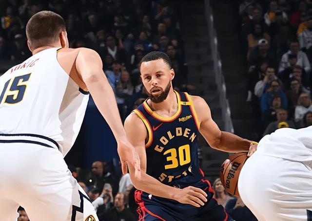 cq9电子游戏平台-羽毛球队强势横扫库里晋级半决赛，状态火热！